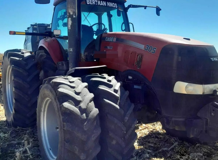 Tractor Case Magnum 305, año 2009