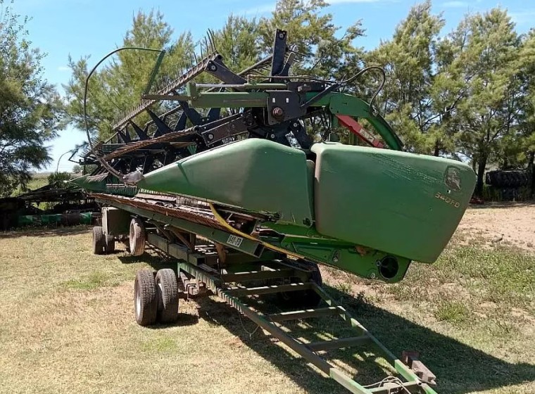 Cosechadora John Deere S680, año 2016