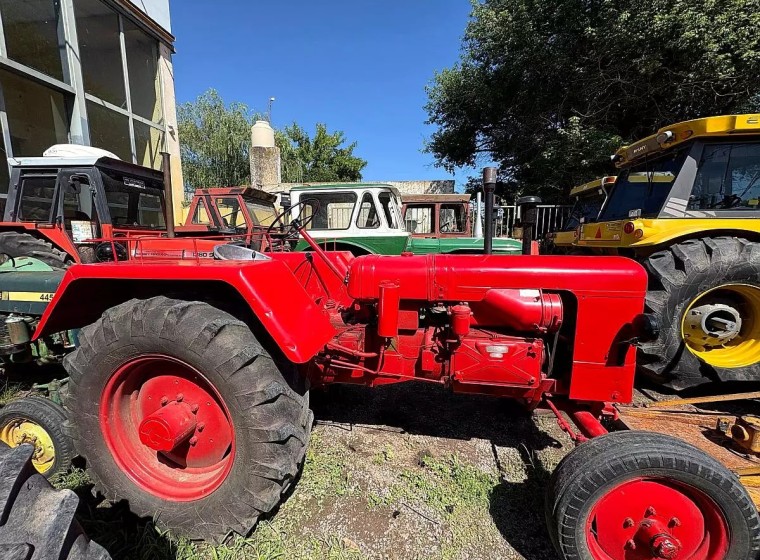 Tractor Fahr D400, año 1
