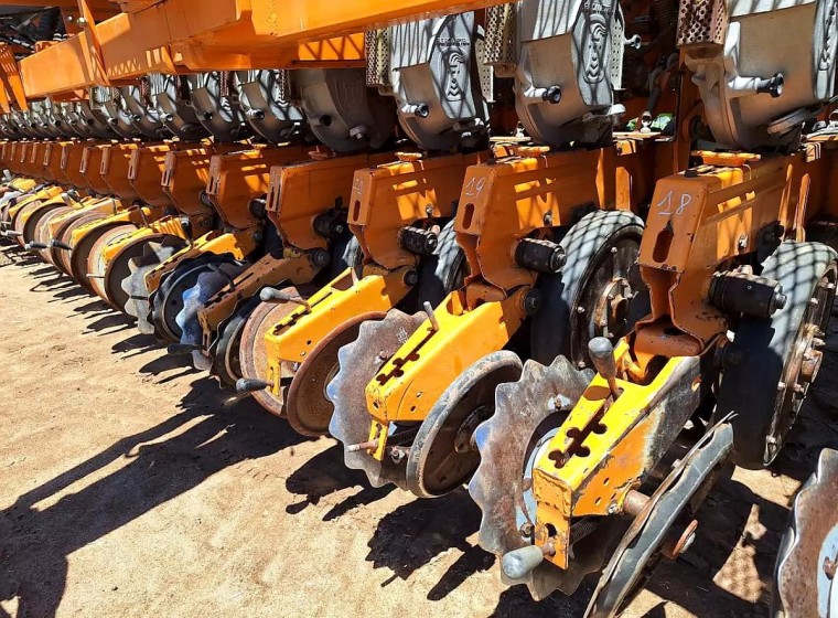 Sembradora Agrometal TX Mega 2235, año 2016
