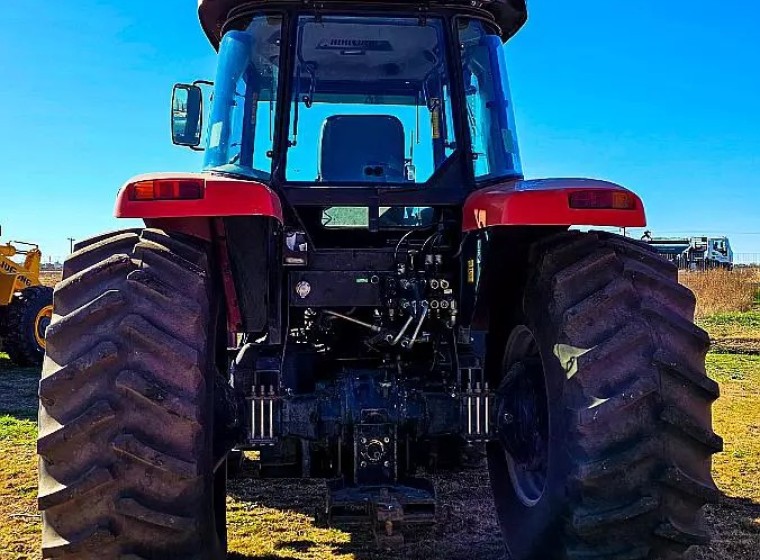 Tractor Massey Ferguson 680 ADV, año 2008