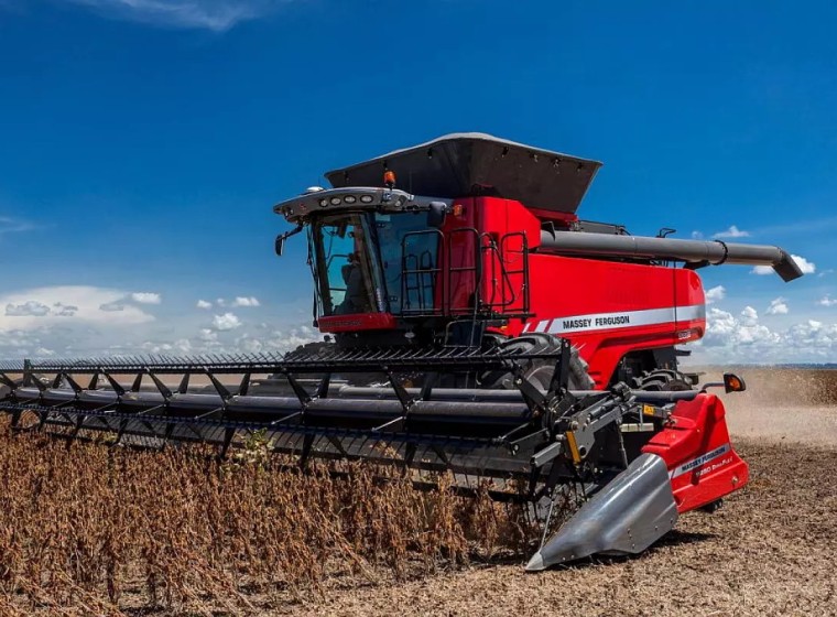 Cosechadora Massey Ferguson 9895, año 0