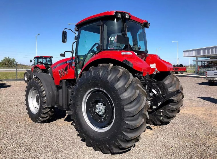 Tractor Case 130A, año 0
