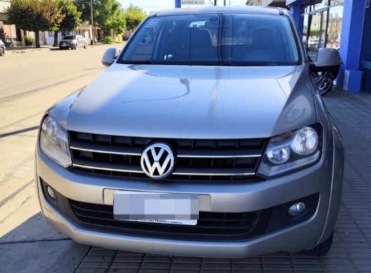 Vehículo Volkswagen Amarok Comfortline 2.0, año 2016
