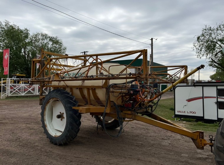 Pulverizadora Releyco 3200 lts, año 1