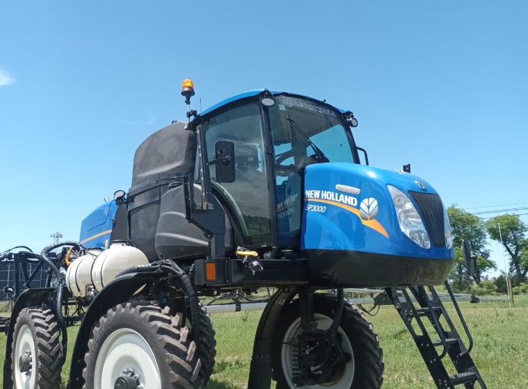 Pulverizadora New Holland SP 3000, año 2022