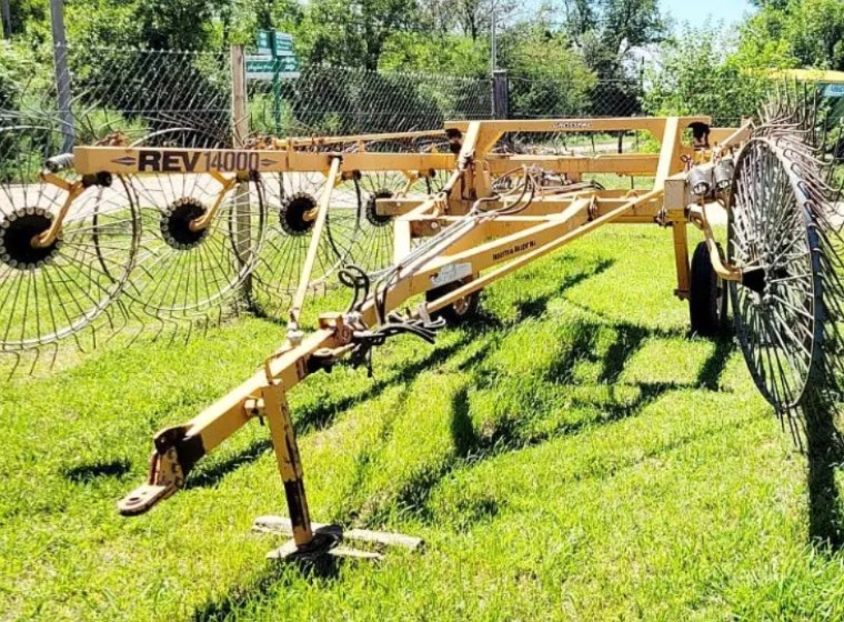 Rastrillo Grosspal REV14000, año 2018