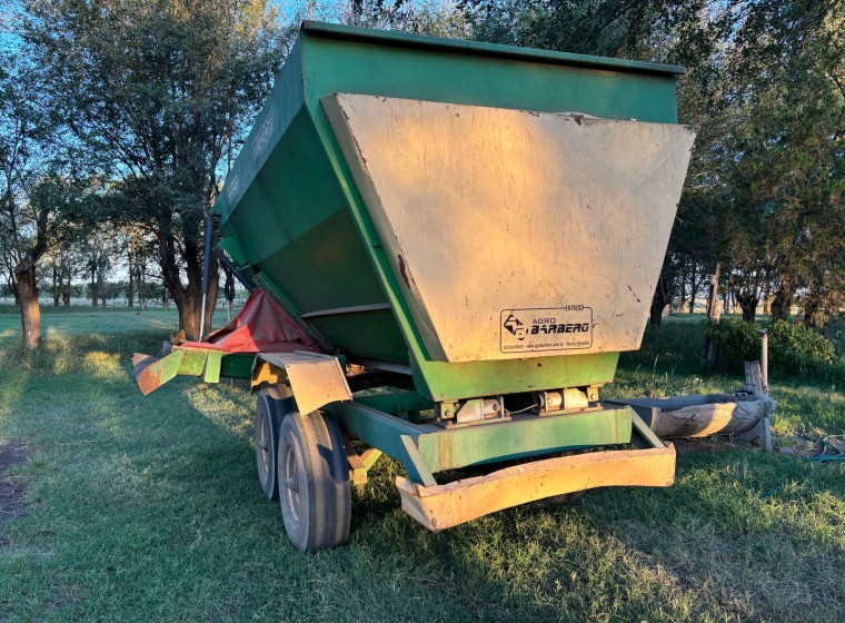 Mixer Tecno Car 8 mts3, año 1