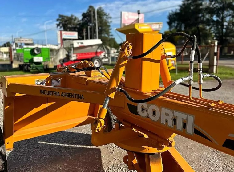 Maquinaria vial Corti Terra 302, año 0