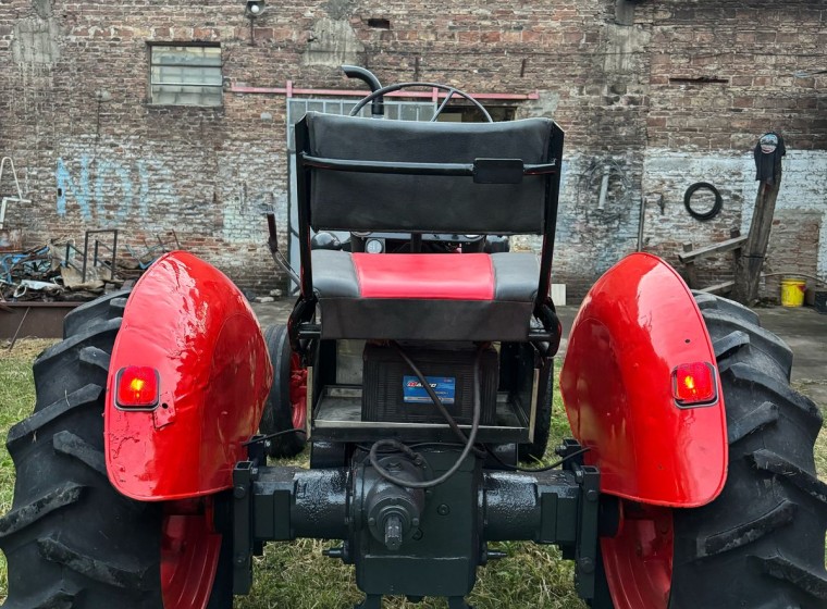 Tractor Zetor 1953, año 1953