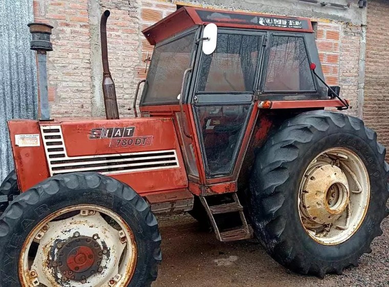 Tractor Fiat 780 DT, año 1990