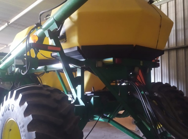 Sembradora John Deere 4819, año 2002