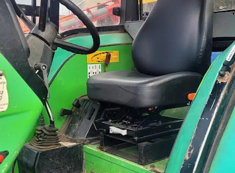 Tractor Agco Allis 6.110 con pala, año 2011