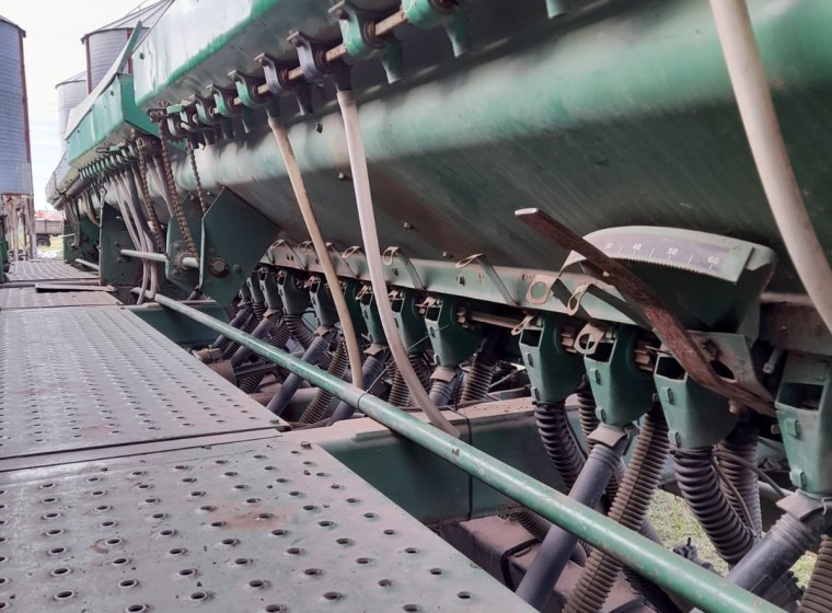 Sembradora John Deere 750, año 1994
