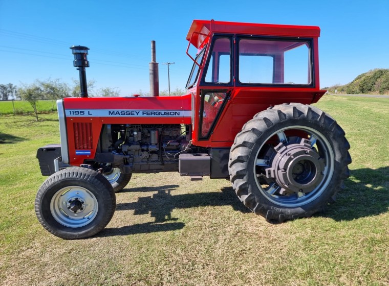 Tractor Massey Ferguson 1195, año 1