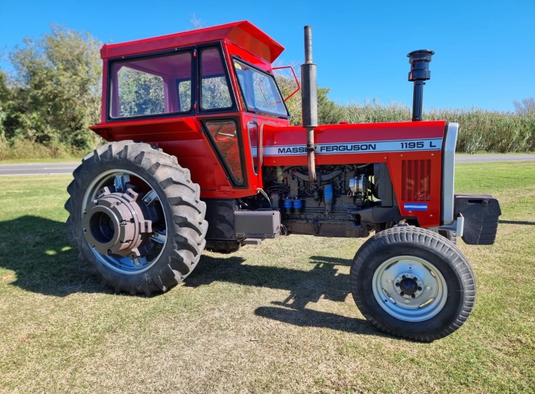 Tractor Massey Ferguson 1195, año 1