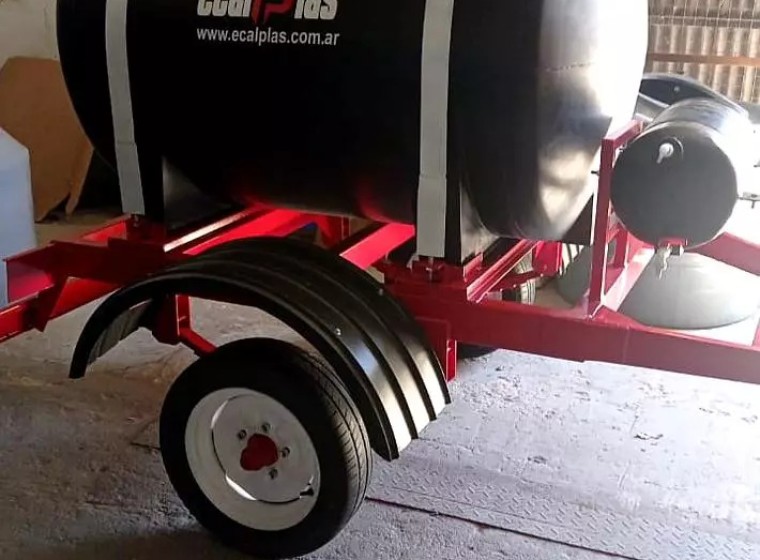 Acoplado Ecalplas 1400 lts, año 0