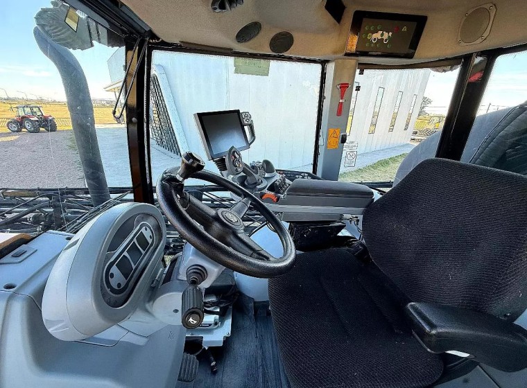 Pulverizadora Valtra 535R, año 2024