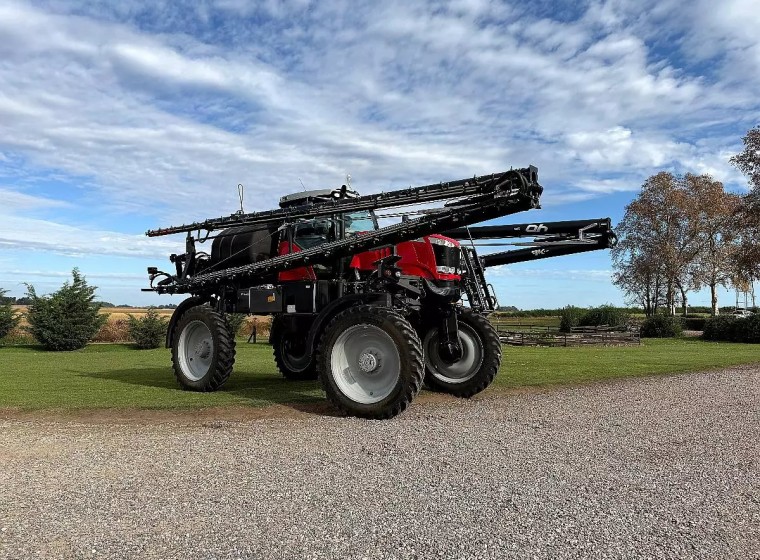 Pulverizadora Massey Ferguson 535R, año 0