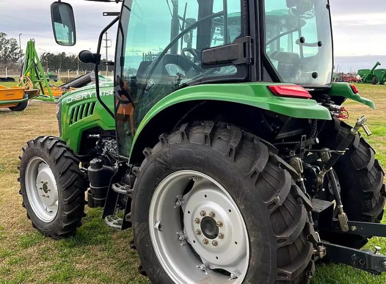 Tractor Chery RK 754, año 0