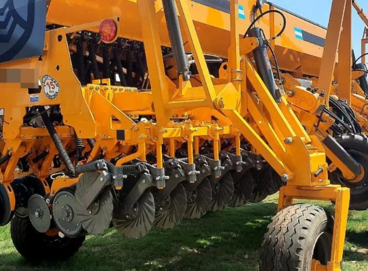 Sembradora Agrometal MX MAX 3917, año 0