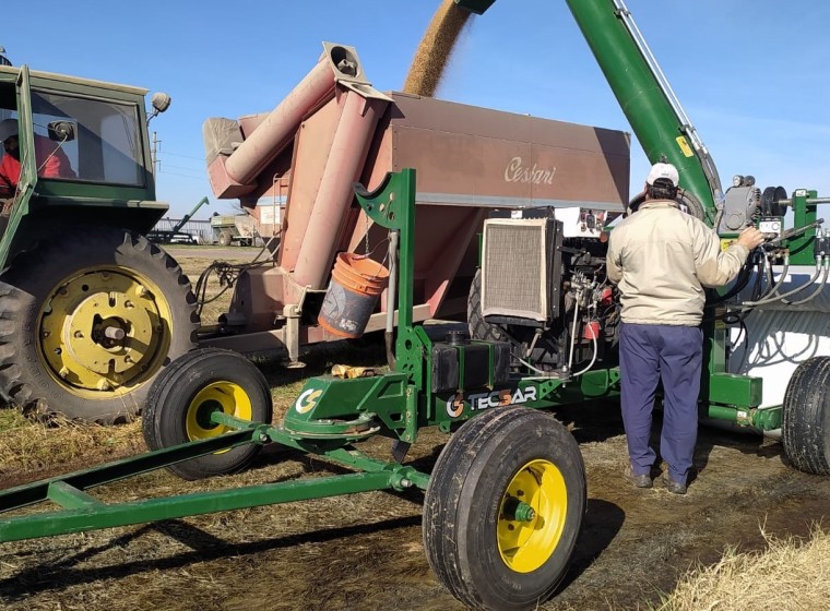 Extractora de cereales Tecsar autónoma EHM 370, año 0