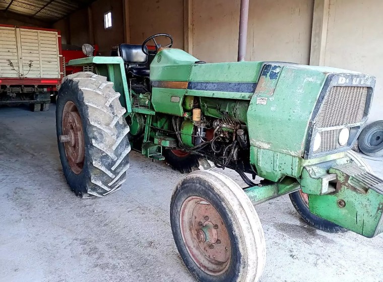 Tractor Deutz Fahr AX 100, año 1984