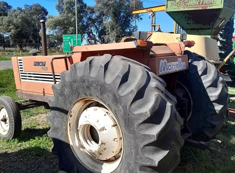 Tractor Fiat 980, año 1995