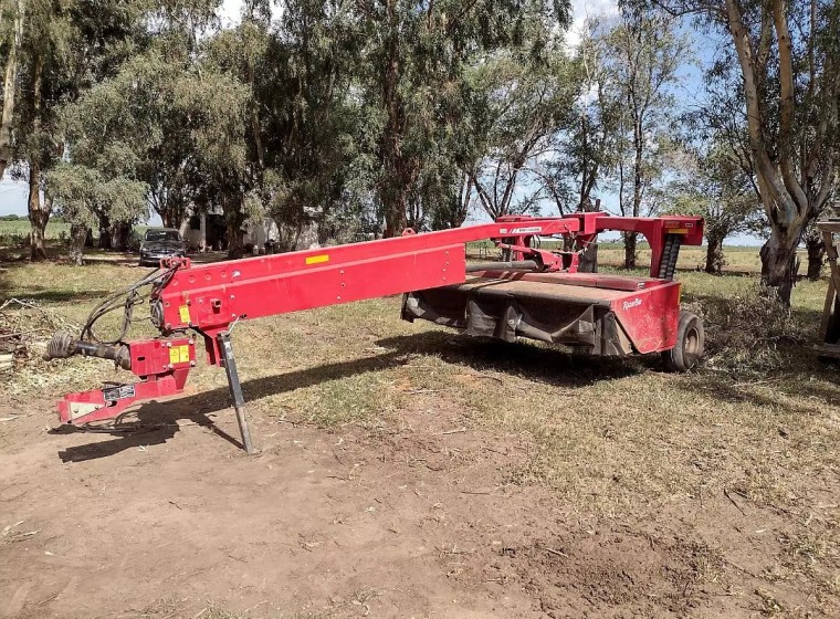 Segadora Massey Ferguson 1366, año 2020