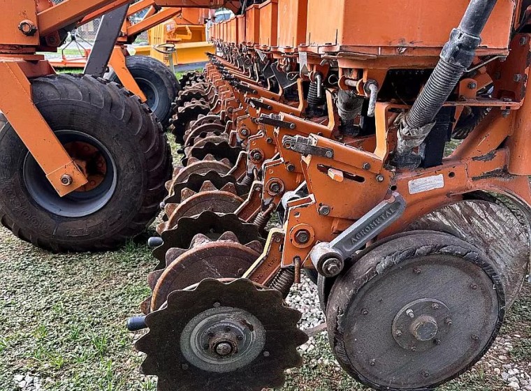 Sembradora Agrometal MXY II 3121, año 2012