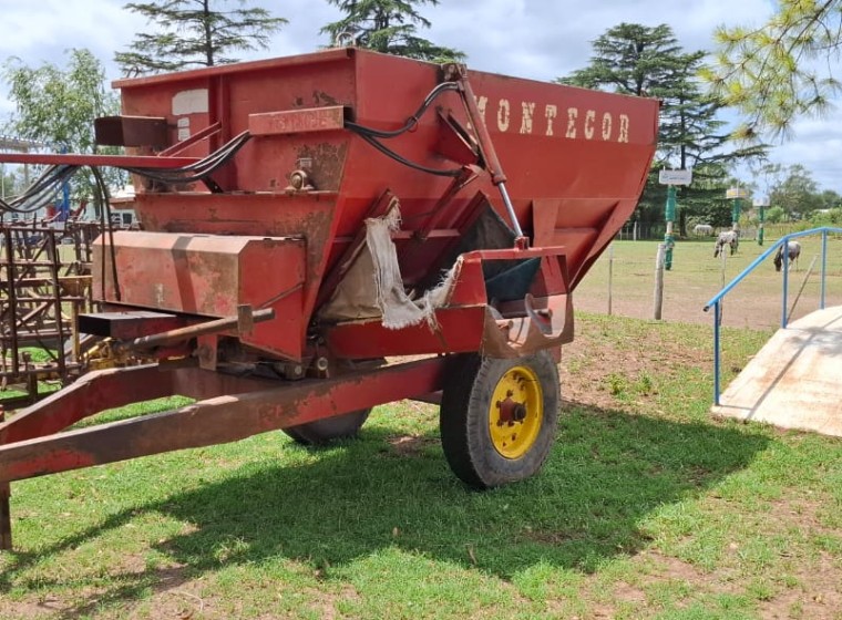Mixer Montecor 5 m3, año 1