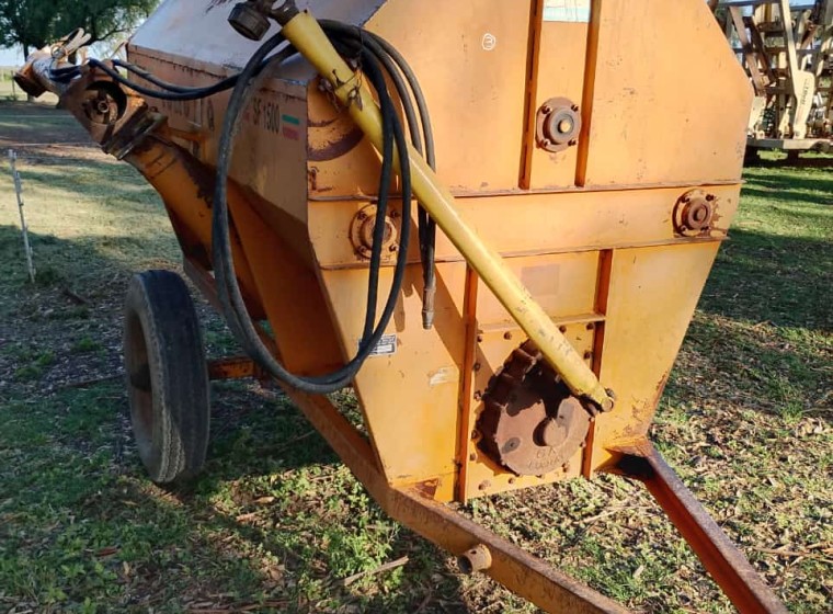 Mixer Comofra SF-1500, año 1