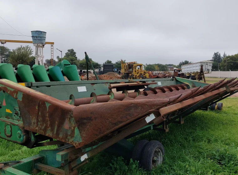 Cabezal John Deere Americano 1352, año 2001