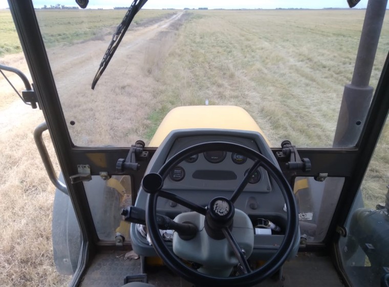 Tractor Pauny EVO 230 A, año 1