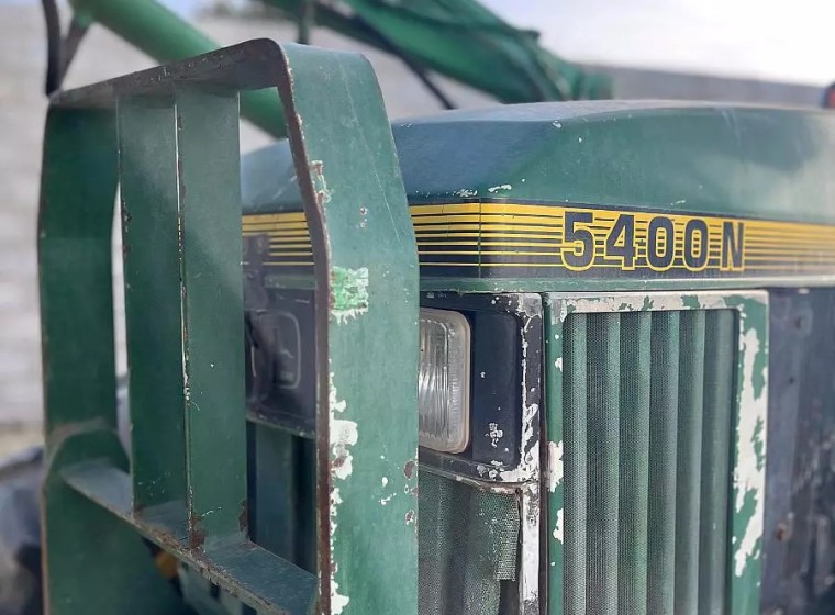 Tractor John Deere 5400 N, año 1994