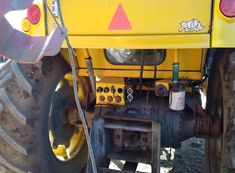 Tractor Pauny EVO 250 A, año 2017