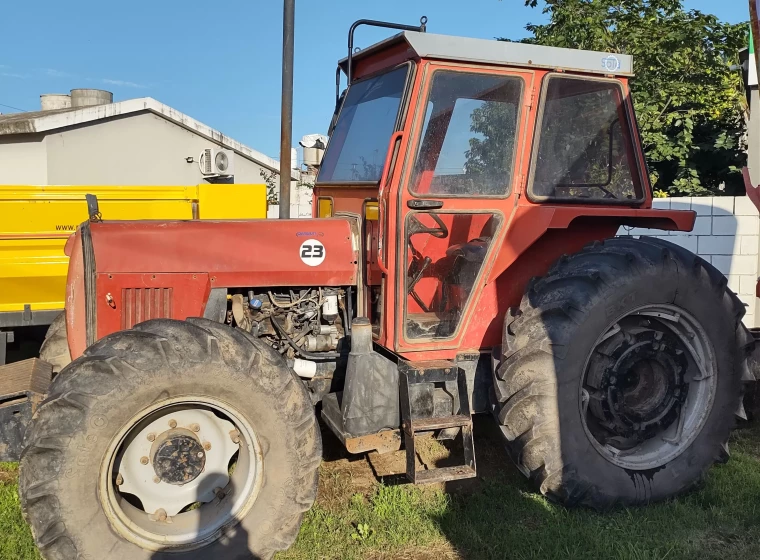 Tractor Massey Ferguson 292, año 1