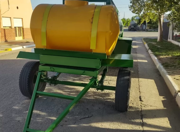 Acoplado Impagro 3000 lts, año 0