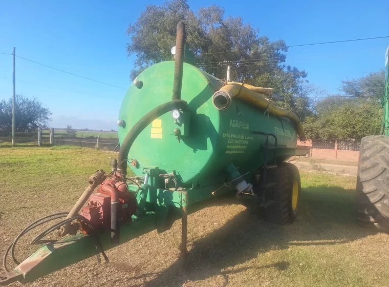 Fertilizadora Agritech 10.000 lts, año 1