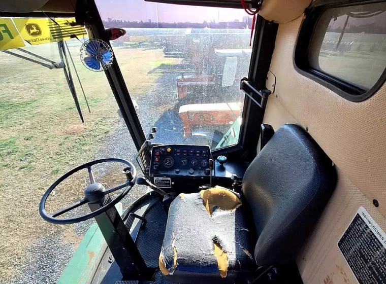 Cosechadora John Deere 1175, año 1994