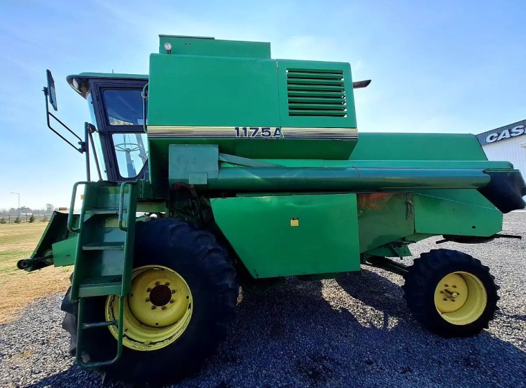 Cosechadora John Deere 1175, año 1994
