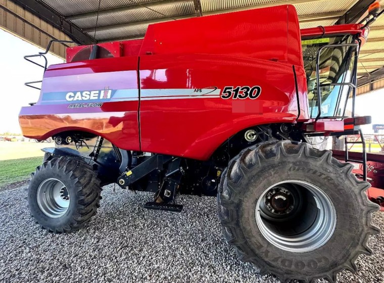 Cosechadora Case 5130, año 2017