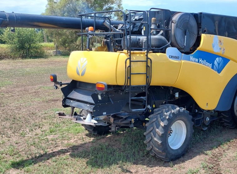 Cosechadora New Holland 9060, año 2017