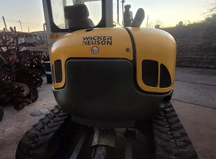 Maquinaria vial Wacker Neuson 50Z3, año 1