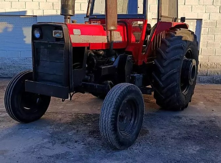 Tractor Massey Ferguson 1185, año 1