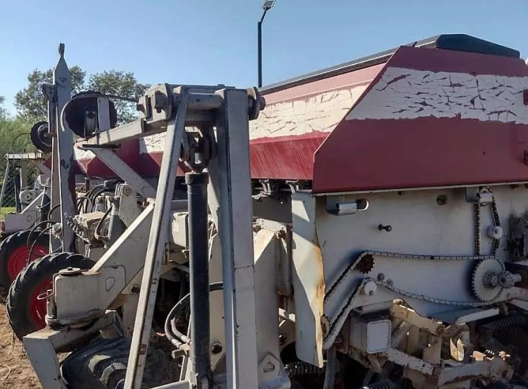 Sembradora VHB 3321 1842, año 2006