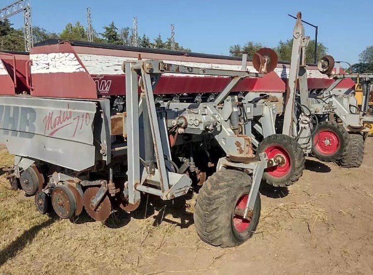 Sembradora VHB 3321 1842, año 2006