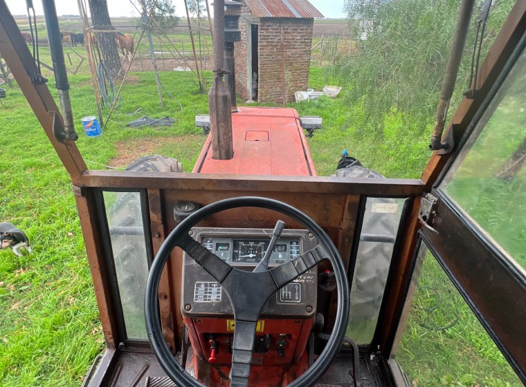 Tractor Fiat 780, año 1