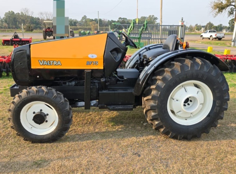 Tractor Valtra BF75, año 1