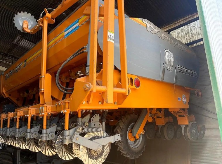 Sembradora Agrometal TX Pivot II 1652, año 2019
